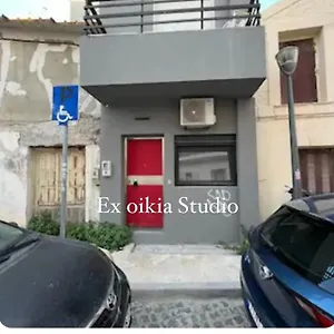 κάντε κράτηση εδώ