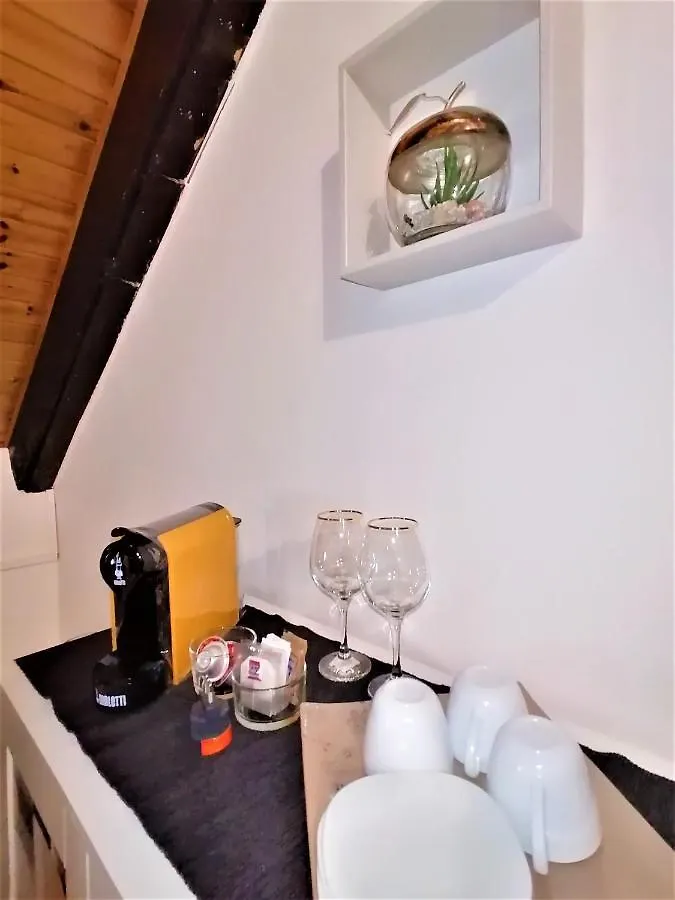 Appartement Mercanti Attic Version à Milan 0*,
